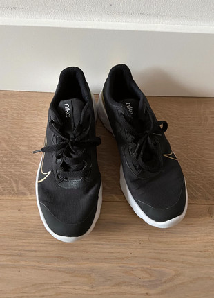 ontsnappen was ga verder Nike schoenen Maat 37,5 - Vinted