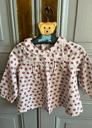 Blouse fleur Boutchou, merk: Bout'chou, staat: Heel goed, maat: 12-18 maanden / 80 cm, € 6,00, € 7,00 inclusief Kopersbescherming