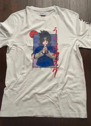 T-shirt Sasuke, marque: Bershka, état: Neuf sans étiquette, taille: S, 10,00 €, 11,20 € Protection acheteurs incluse
