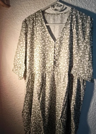 Robe d'été à fleurs, verte et blanche, légère, taille xxl, neuve, marca: Aesthetic, estado: Novo sem etiquetas, tamanho: XXL / 44 / 16, €12.00, €13.30 inclui Proteção do Comprador