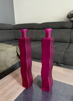 Vases longs rose en verre (ensemble de 2), merk: Conforama, staat: Heel goed, € 5,00, € 5,95 inclusief Kopersbescherming