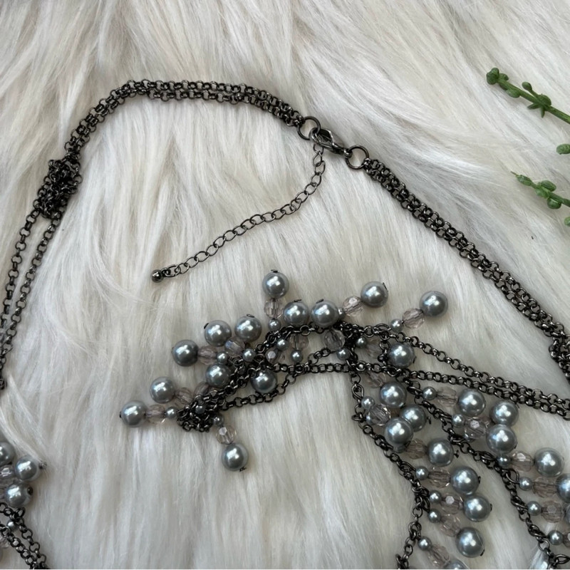 Gray faux pearl gunmetal tone necklace 5
