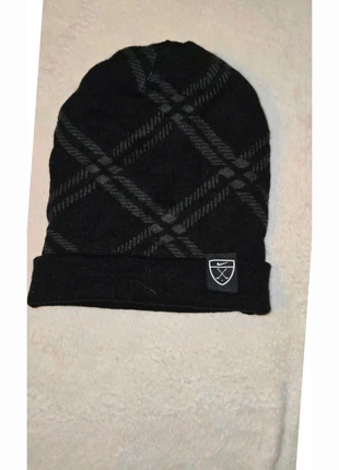 Bonnet Nike noir à carreaux vintage, marque: Nike, état: Très bon état, taille: Taille unique, 3,00 €, 3,85 € Protection acheteurs incluse
