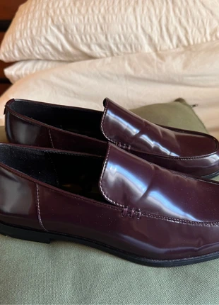 Burgundy red loafers, marque: Zara, état: Neuf sans étiquette, taille: 40, 18,00 €, 19,60 € Protection acheteurs incluse