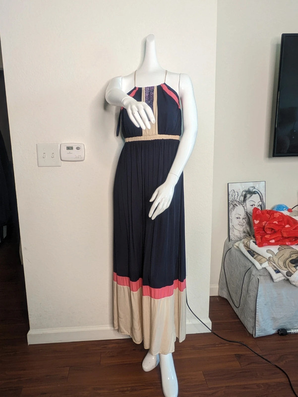 Doe & Rae Color block Maxi Dress 3