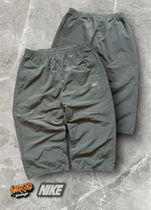 Nike Grey Tech 3/4 Shorts Long Utility 90s Retro, marque: Nike, état: Très bon état, taille: S, 11,95 €, 13,25 € Protection acheteurs incluse