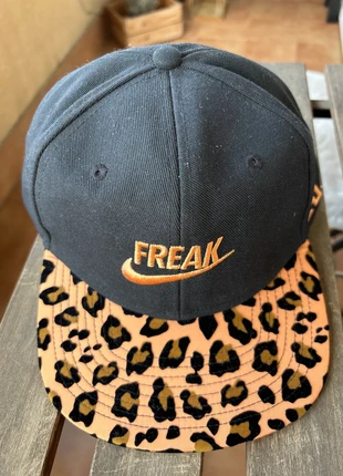 Gorra Nike animal print nueva, marque: Nike, état: Très bon état, taille: Taille unique, 15,00 €, 16,45 € Protection acheteurs incluse