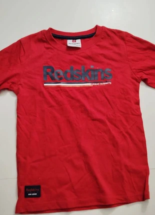 T shirt garçon redskins, marque: Redskins, état: Très bon état, taille: 5 ans / 110 cm, 5,00 €, 5,95 € Protection acheteurs incluse