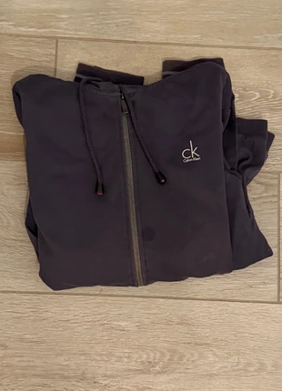 Felpa Calvin Klein taglia S, marca: Calvin Klein, estado: Muito bom, tamanho: S / 36 / 8, €13.00, €14.35 inclui Proteção do Comprador