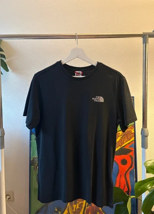 TheNorthFace T-Shirt, merk: The North Face, staat: Heel goed, maat: S, € 5,00, € 5,95 inclusief Kopersbescherming