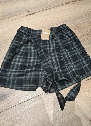Short femme , marque: Pull & Bear, état: Neuf avec étiquette, taille: M / 38 / 10, 5,00 €, 5,95 € Protection acheteurs incluse