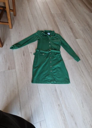 Robes, zustand: Sehr gut, größe: M / 38 / 10, 5,00 €, 5,95 € inklusive Vinted-Käuferschutz