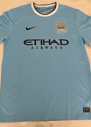 Manchester City Shirt Nike L, marke: Nike, zustand: Sehr gut, größe: L, 24,00 €, 25,90 € inklusive Vinted-Käuferschutz