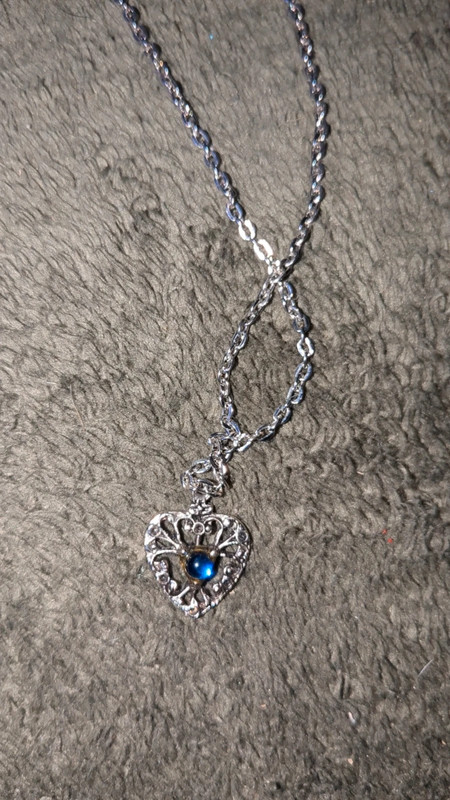 Silver blue stone heart dainty necklace