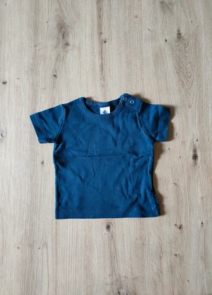 Tee-shirt Petit Bateau 6 mois , marca: Petit Bateau, estado: Muito bom, tamanho: 3-6 meses / 62 cm, €4.00, €4.90 inclui Proteção do Comprador