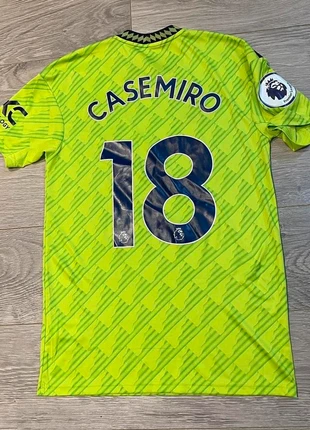 Manchester United 2022/23 Third Shirt with Casemiro 18 on the back, brand: adidas, condition: Very good, size: S, £30.00, £32.20 includes Buyer Protection Pro