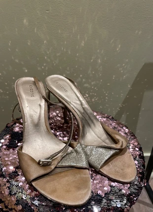 Chaussures de soirée Chedivé, merk: Chedivè, staat: Veelgebruikt, maat: 38, € 3,00, € 3,85 inclusief Kopersbescherming