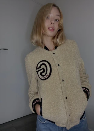 Veste en laine old school , marke: Jennyfer, zustand: Sehr gut, größe: XS / 34 / 6, 7,00 €, 8,05 € inklusive Vinted-Käuferschutz