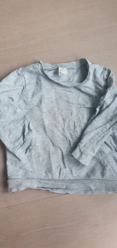 H&M sweater maat 98 1