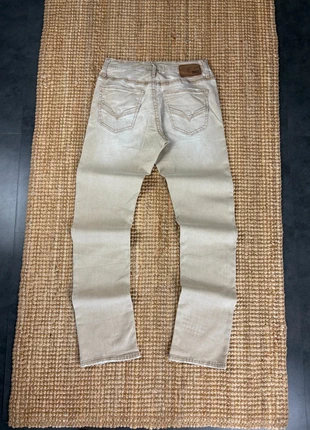 Jean Beige Jake Straight Skinny Taille 30x32, marque: Vintage Dressing, état: Très bon état, taille: W30 | FR 40, 15,00 €, 16,45 € Protection acheteurs (Pro) incluse