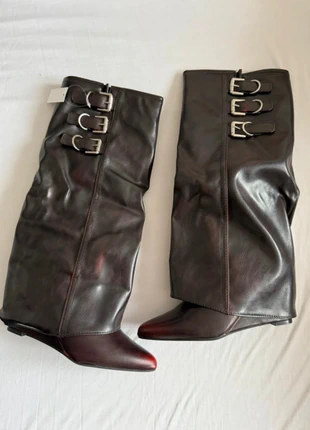 Bottes hautes à talons compensés - simili cuir noir effet bordeaux boucles décoratives taille 37, marke: Boutique indépendante, zustand: Neu, mit Etikett, größe: 37, 65,00 €, 68,95 € inklusive Vinted-Käuferschutz