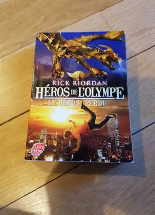 Rick Riordan "Héros de l' Olympe", état: Bon état, 2,00 €, 2,80 € Protection acheteurs incluse