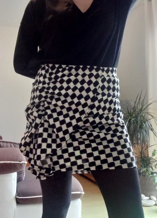 Gonna a scacchi, particolare ricciatura laterale, brand: Zuiki, condition: Very good, size: M / 38 / 10, €10.00, €11.20 includes Buyer Protection