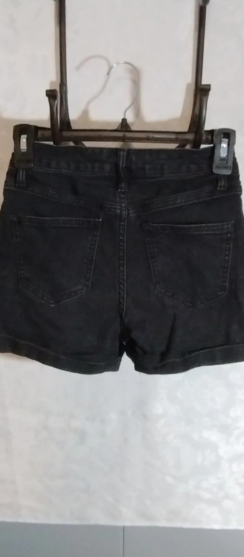 Women's black shorts 5