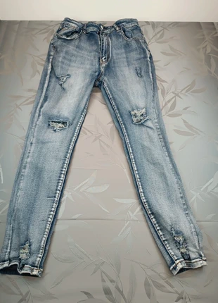 Jean troué femme t xl, marque: KCGH, état: Très bon état, taille: XL / 42 / 14, 3,00 €, 3,85 € Protection acheteurs incluse