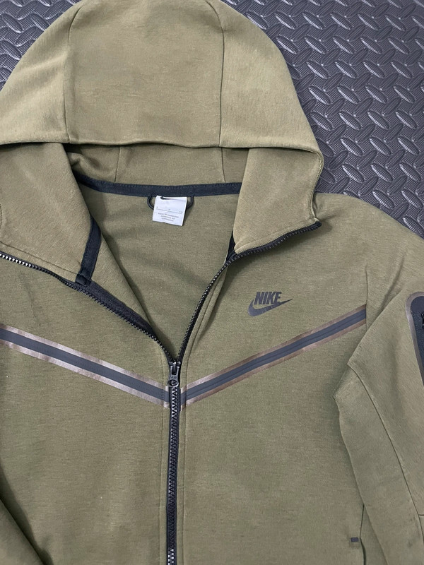 Nike tech fleece jacket 2