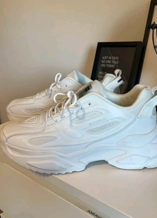 Basket blanche a semelle haute unisexe taille 43 , merk: Independent, staat: Nieuw met prijskaartje, maat: 43, € 45,00, € 47,95 inclusief Kopersbescherming