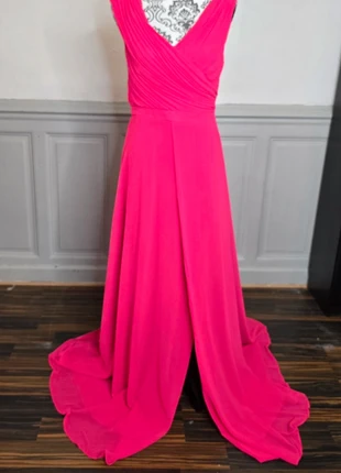 Robe de soirée longue fuchsia à jupe fluide et haut drapé taille 46 xnXXXL, zustand: Sehr gut, größe: XXXL / 46 / 18, 90,00 €, 95,20 € inklusive Vinted-Käuferschutz