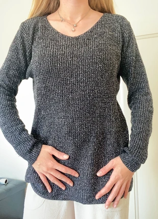 Pull col v Yannick CX, marke: Yannick, zustand: Sehr gut, größe: Einheitsgröße, 3,00 €, 3,85 € inklusive Vinted-Käuferschutz