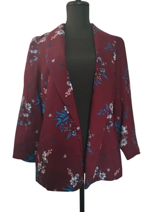 Veste bordeaux fleurie Kiabi 🌸 Taille L, brand: Kiabi, condizioni: Nuovo senza cartellino, taglia: L / IT 44 / EU 40, €12.00, €13.30 include la Protezione acquisti