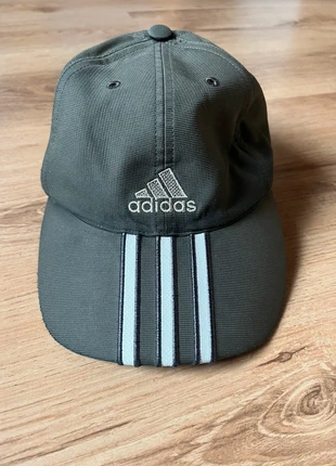 Casquette Adidas vintage année 2007 couleur kaki/marron, marke: adidas, zustand: Sehr gut, größe: Einheitsgröße, 8,00 €, 9,10 € inklusive Vinted-Käuferschutz