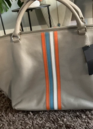 Handbag Grey Leather Fredsbruder 👜, marque: FredsBruder, état: Neuf avec étiquette, 89,00 €, 94,15 € Protection acheteurs incluse