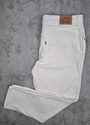 Jean blanc Levi’s Classic Crop – Taille W33 Homme (mesures en photos), marque: Levi's, état: Très bon état, taille: W33 | FR 42, 25,00 €, 26,95 € Protection acheteurs incluse