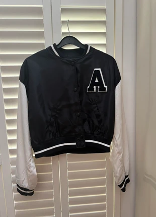 Black bomber jacket, brand: Love Stories, condition: New without tags, size: M / 38 / 10, €12.00, €13.30 includes Buyer Protection