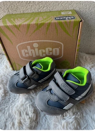Chicco baskets a scratch garçon grises & vert fluo pointure 19 neuves, marque: Chicco, état: Neuf avec étiquette, taille: 19, 12,00 €, 13,30 € Protection acheteurs incluse