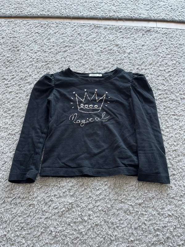 TEE shirt