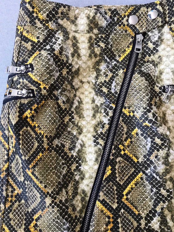 Jupe 2024 bershka serpent