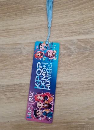 Papeterie Huntrix kpop demon hunters💜 Marque page, marke: Huntrix, zustand: Neu, 3,50 €, 4,38 € inklusive Vinted-Käuferschutz