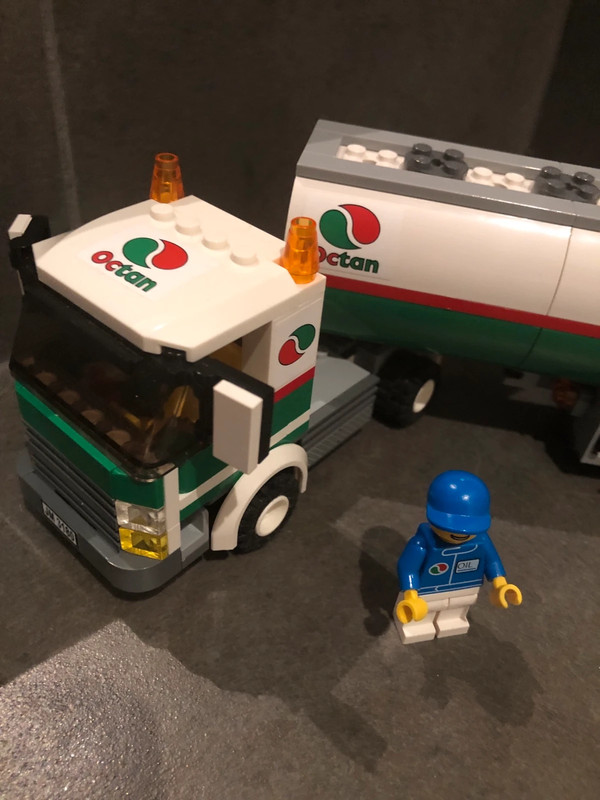 Lego City Le camion citerne 3180 Vinted
