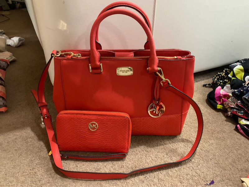 Michael kors outlet coral handbag