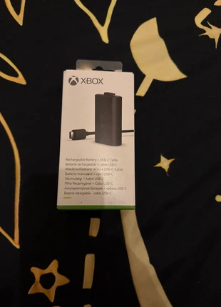 Batterie rechargeable + câble usb-c (Xbox séries S/X), merk: Xbox, staat: Heel goed, € 15,00, € 16,45 inclusief Kopersbescherming