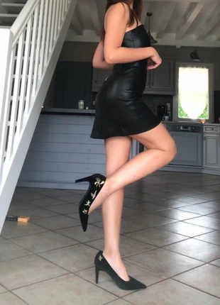 Robe Bershka, brand: Bershka, condizioni: Ottime, taglia: XS / IT 38 / EU 34, €8.00, €9.10 include la Protezione acquisti