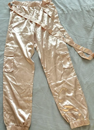 Pantalon large satiné prettylittlething, marque: PrettyLittleThing, état: Neuf sans étiquette, taille: S / 36 / 8, 5,00 €, 5,95 € Protection acheteurs incluse