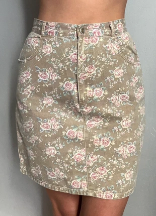 Jupe vintage taille haute beige foncé / marron clair motif fleur rose, blanc, beige et vert, merk: Vintage Dressing, staat: Heel goed, maat: S / 36 / 8, € 15,00, € 16,45 inclusief Kopersbescherming Pro