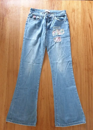 Jean taille basse pattes d'elephant, brand: Paco Chicano, condition: Good, size: M / 38 / 10, €4.00, €4.90 includes Buyer Protection