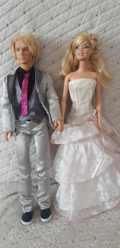 Poupée barbie et ken